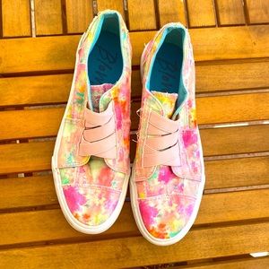 Womens Casual Sneakers